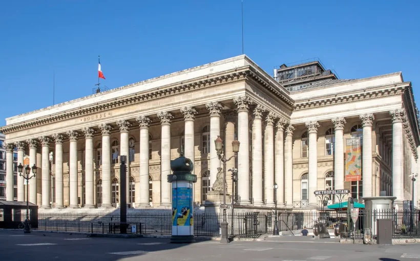 La façade du Palais Brongniart, ancienne Bourse de Paris